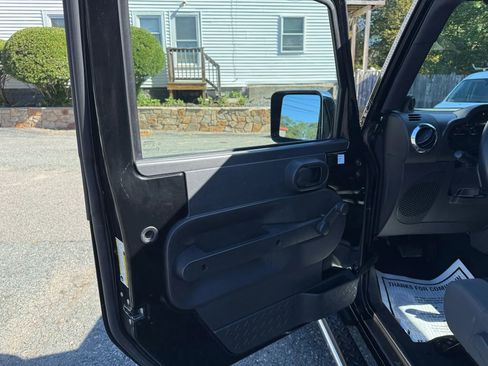 Used 2007 Jeep Wrangler X AWD/4WD image 17