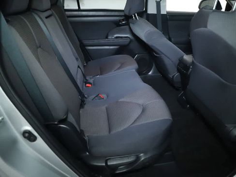 Used 2023 Toyota Highlander LE AWD/4WD image 33