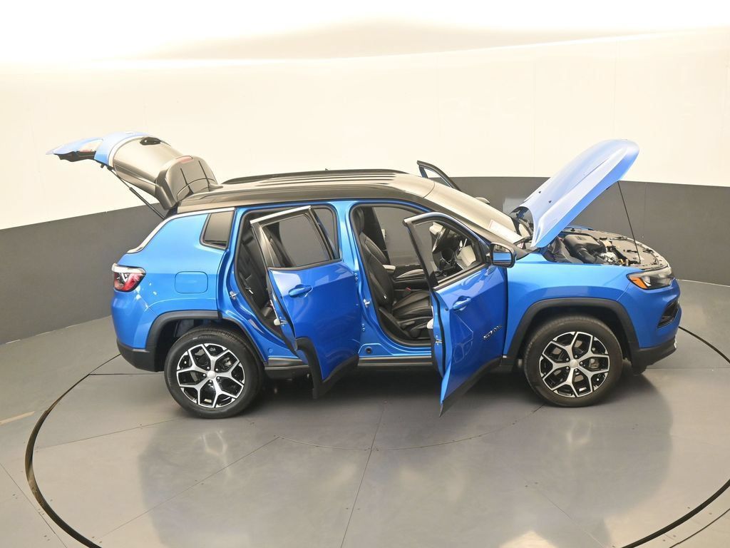 Used 2024 Jeep Compass Limited AWD/4WD image 71