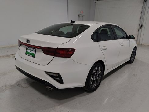 Used 2019 Kia Forte LXS image 9