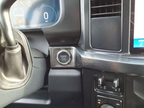 New 2026 Ford F250 Lariat w/ Black Appearance Package image 23