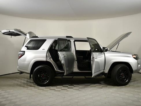 Used 2019 Toyota 4Runner SR5 Premium image 7