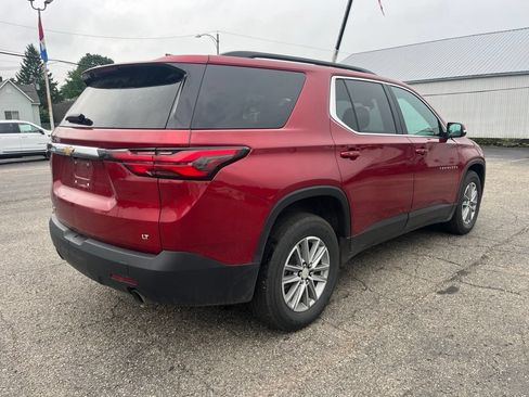 Used 2023 Chevrolet Traverse LT AWD/4WD image 3