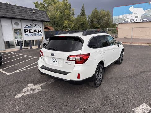 Used 2017 Subaru Outback 2.5i Limited AWD/4WD image 7
