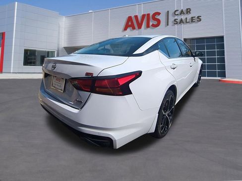 Used 2025 Nissan Altima 2.5 SR AWD/4WD image 6