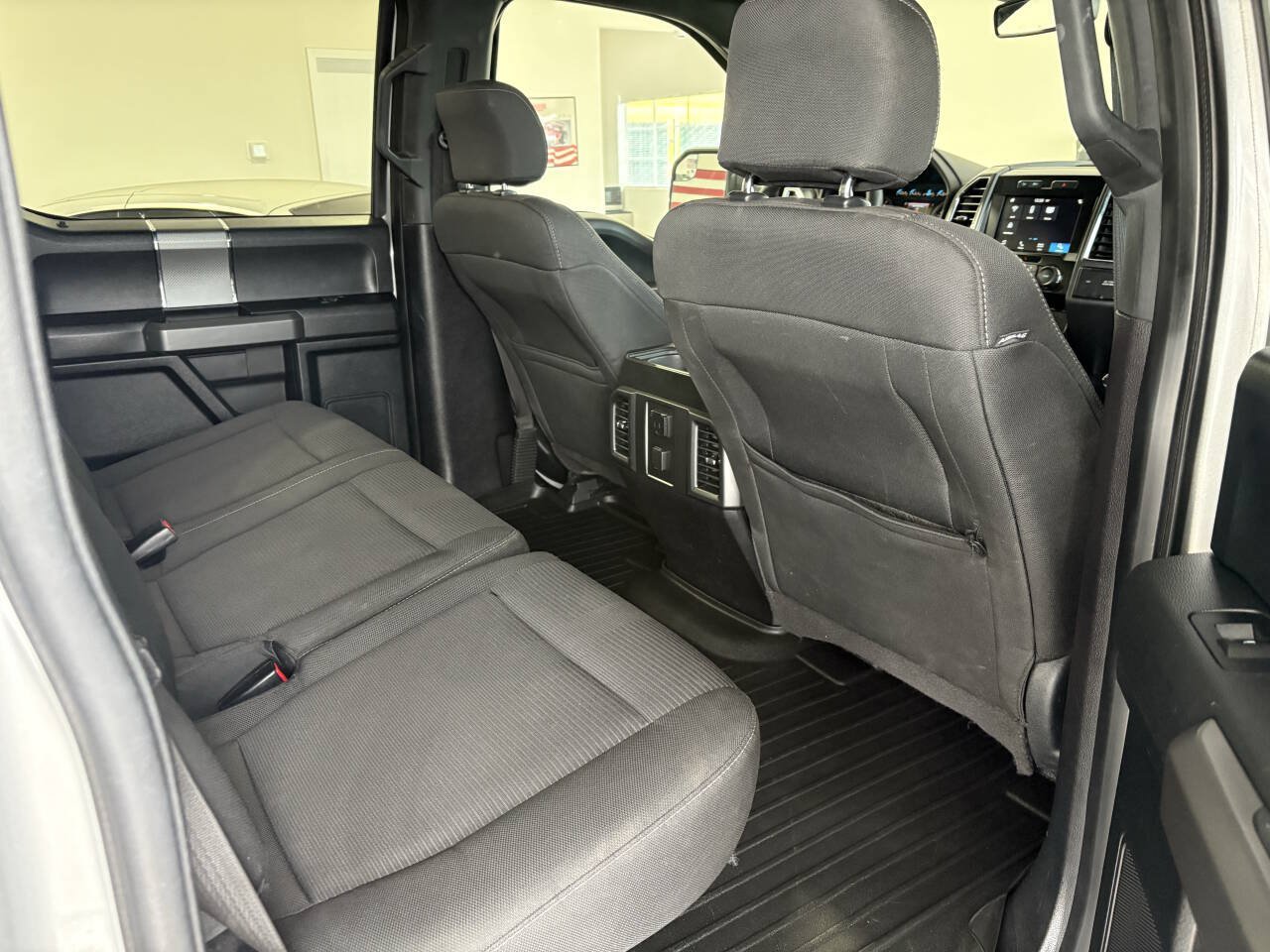 Used 2016 Ford F150 XLT w/ Equipment Group 302A Luxury AWD/4WD image 32