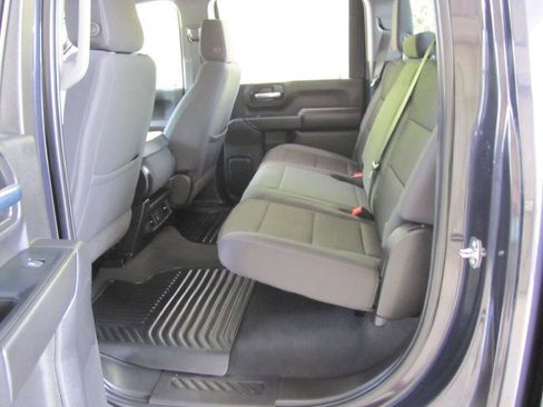 Used 2024 Chevrolet Silverado 2500 Custom w/ Custom Value Package image 17