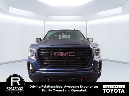 Used 2020 GMC Sierra 1500 AT4 w/ AT4 Premium Package AWD/4WD image 3