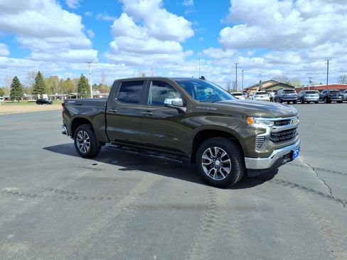 Used 2023 Chevrolet Silverado 1500 LT AWD/4WD image 8