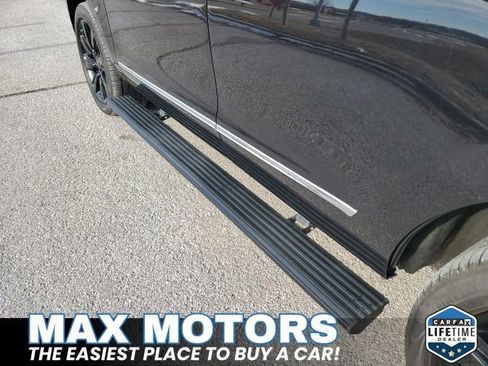 Used 2023 Lincoln Navigator Reserve AWD/4WD image 16