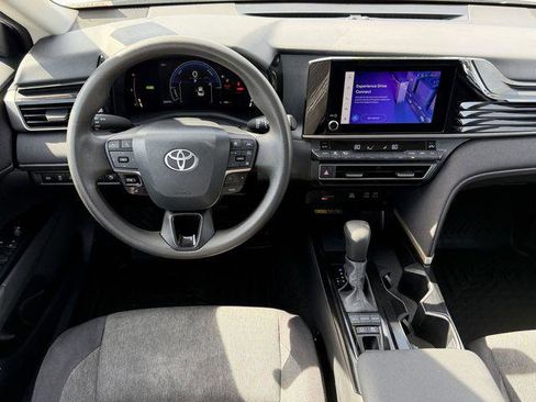 Certified 2025 Toyota Camry LE FWD image 10
