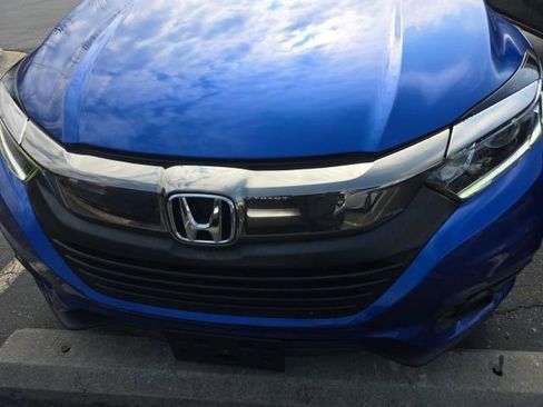 Used 2021 Honda HR-V EX-L image 6