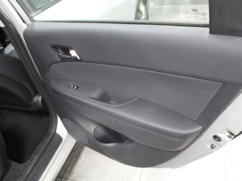 Used 2012 Hyundai Elantra w/ Preferred Pkg FWD image 23