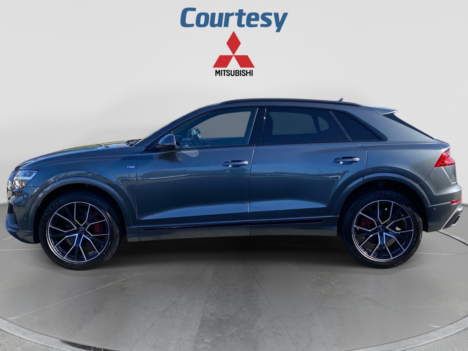 Used 2020 Audi Q8 Premium Plus AWD/4WD image 2