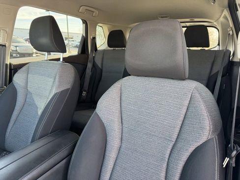 Used 2021 Nissan Rogue SV image 17