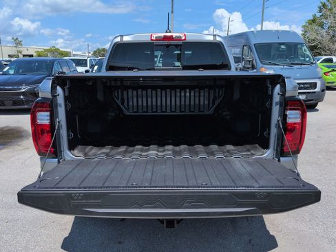 Used 2025 GMC Canyon Elevation w/ Technology Package RWD image 13