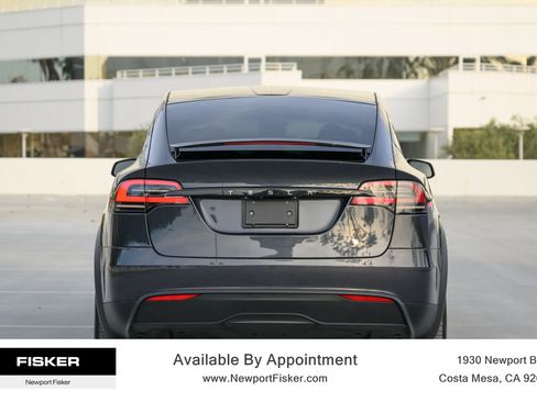 Used 2024 Tesla Model X image 7