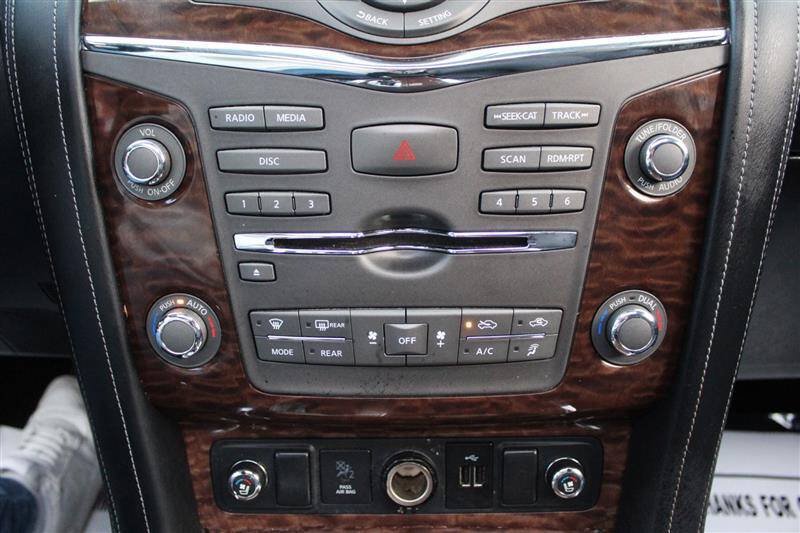 Used 2018 Nissan Armada Platinum w/ Interior Lighting Package AWD/4WD image 21