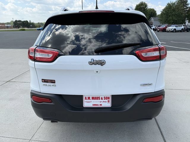 Used 2016 Jeep Cherokee Latitude AWD/4WD image 7