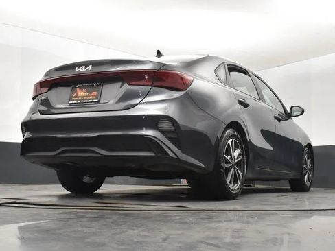 Used 2023 Kia Forte LXS FWD image 13