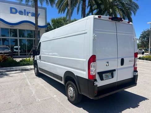 Used 2025 RAM ProMaster 2500 w/ Convenience Group FWD image 4