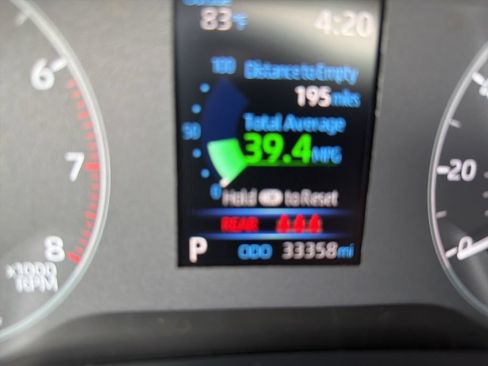 Used 2024 Toyota Corolla Cross AWD Hybrid w/ Moonroof Package image 22