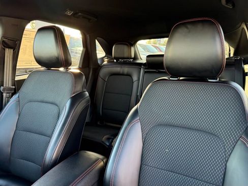 Certified 2025 Ford Escape ST-Line w/ Equipment Group 301A image 17