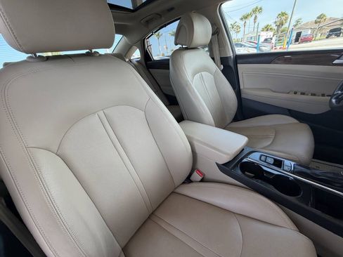 Used 2017 Hyundai Sonata Limited w/ Ultimate Package 02 FWD image 13