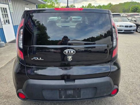 Used 2016 Kia Soul FWD image 6