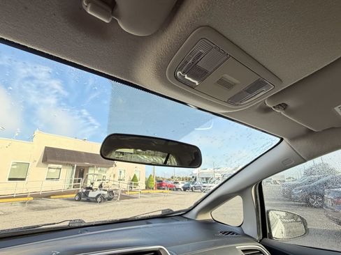 Used 2016 Honda Fit LX image 31