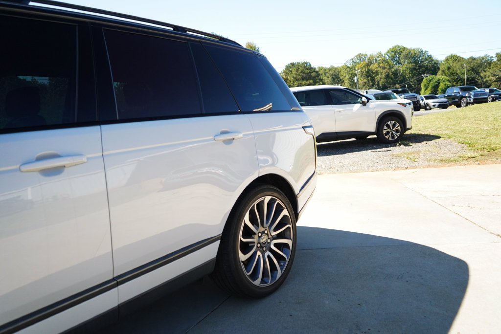 Used 2018 Land Rover Range Rover Supercharged AWD/4WD image 22