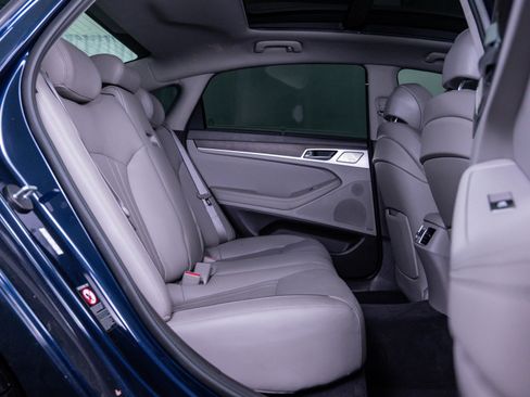 Used 2018 Genesis G80 3.8 w/ Option Group 03 image 11