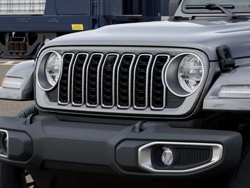 New 2026 Jeep Wrangler Unlimited Sahara AWD/4WD image 18