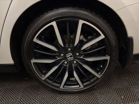 Used 2024 Honda Accord Touring image 28