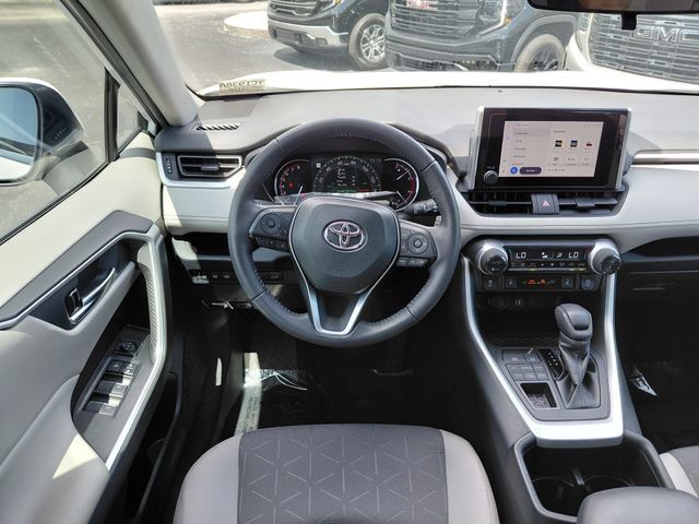 Used 2023 Toyota RAV4 XLE w/ Convenience Package AWD/4WD image 18