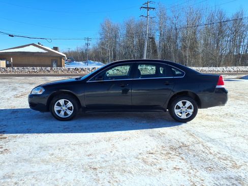 Used 2014 Chevrolet Impala Limited LS image 2