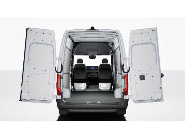 Used 2025 Mercedes-Benz Sprinter 2500 image 6