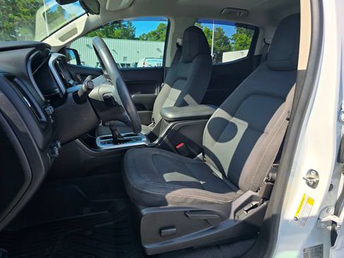 Certified 2019 Chevrolet Colorado LT w/ LT Convenience Package AWD/4WD image 9