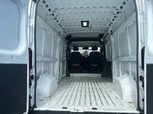 Used 2024 RAM ProMaster 2500 w/ Convenience Group FWD image 36