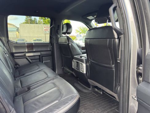 Used 2015 Ford F150 Platinum w/ Equipment Group 701A Luxury AWD/4WD image 12