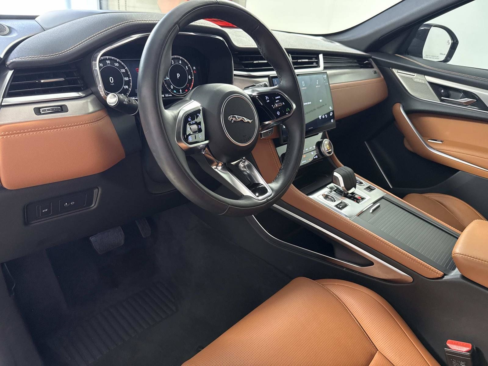 Certified 2026 Jaguar F-PACE R-Dynamic S AWD/4WD image 22