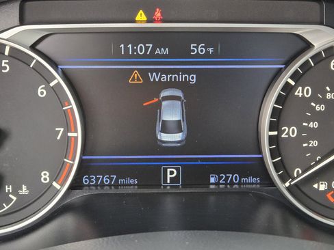 Used 2021 Nissan Altima 2.5 SR w/ SR Premium Package image 23