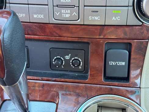 Used 2012 Toyota Highlander Limited image 31