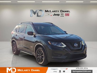Used 2017 Nissan Rogue SV