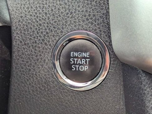Used 2014 Toyota Highlander Limited Platinum FWD image 30