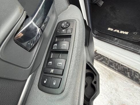 Used 2014 RAM 1500 Big Horn image 14