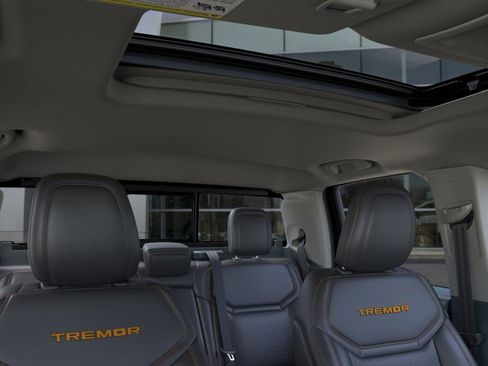 New 2025 Ford Maverick Tremor image 12