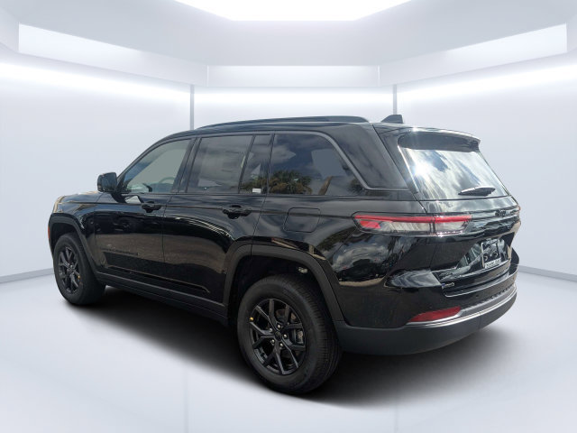 New 2027 Jeep Grand Cherokee Altitude AWD/4WD image 5