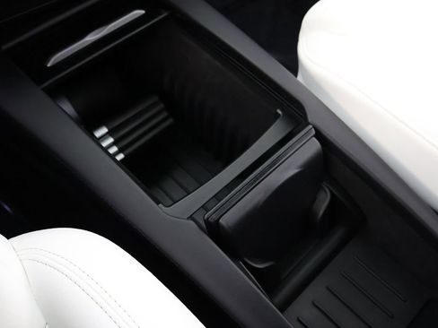 Used 2020 Tesla Model X Long Range image 49