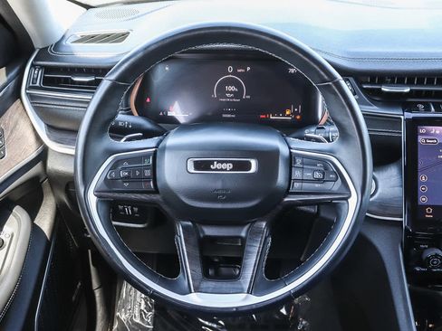 Used 2021 Jeep Grand Cherokee L Limited image 16